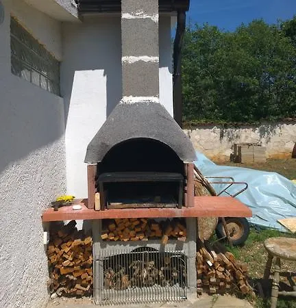 Apartment Apartments Free Parking Big Garden *