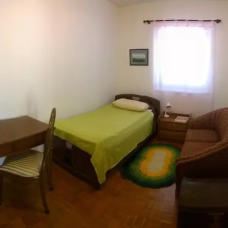 Apartments Free Parking Big Garden * Peroj