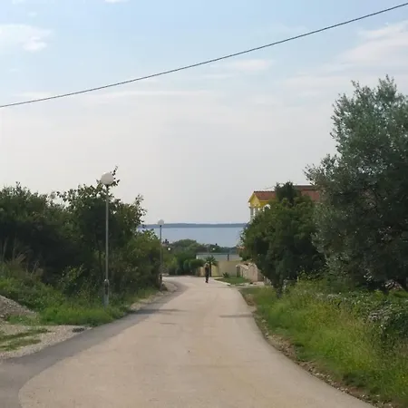 Apartment Apartments Free Parking Big Garden