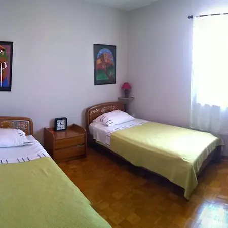 Apartments Free Parking Big Garden Apartment Peroj